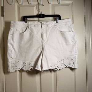 Lane Bryant Boyfriend Fit Jean Short With Embroidered Hem Plus Size 20